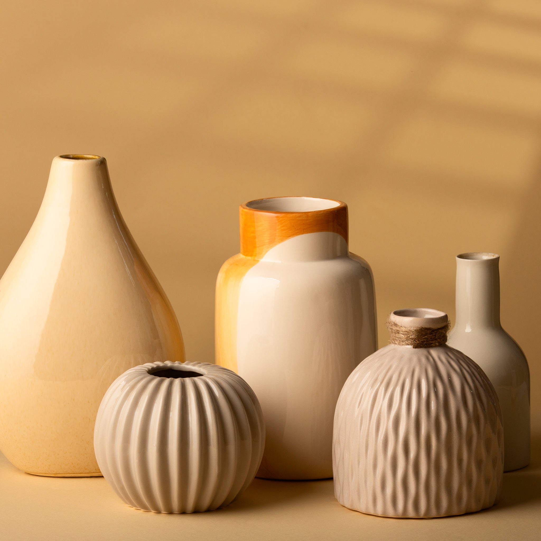 Unleashing the Power of Elegance: How Ceramic Vases Can Light Up Your Living Space