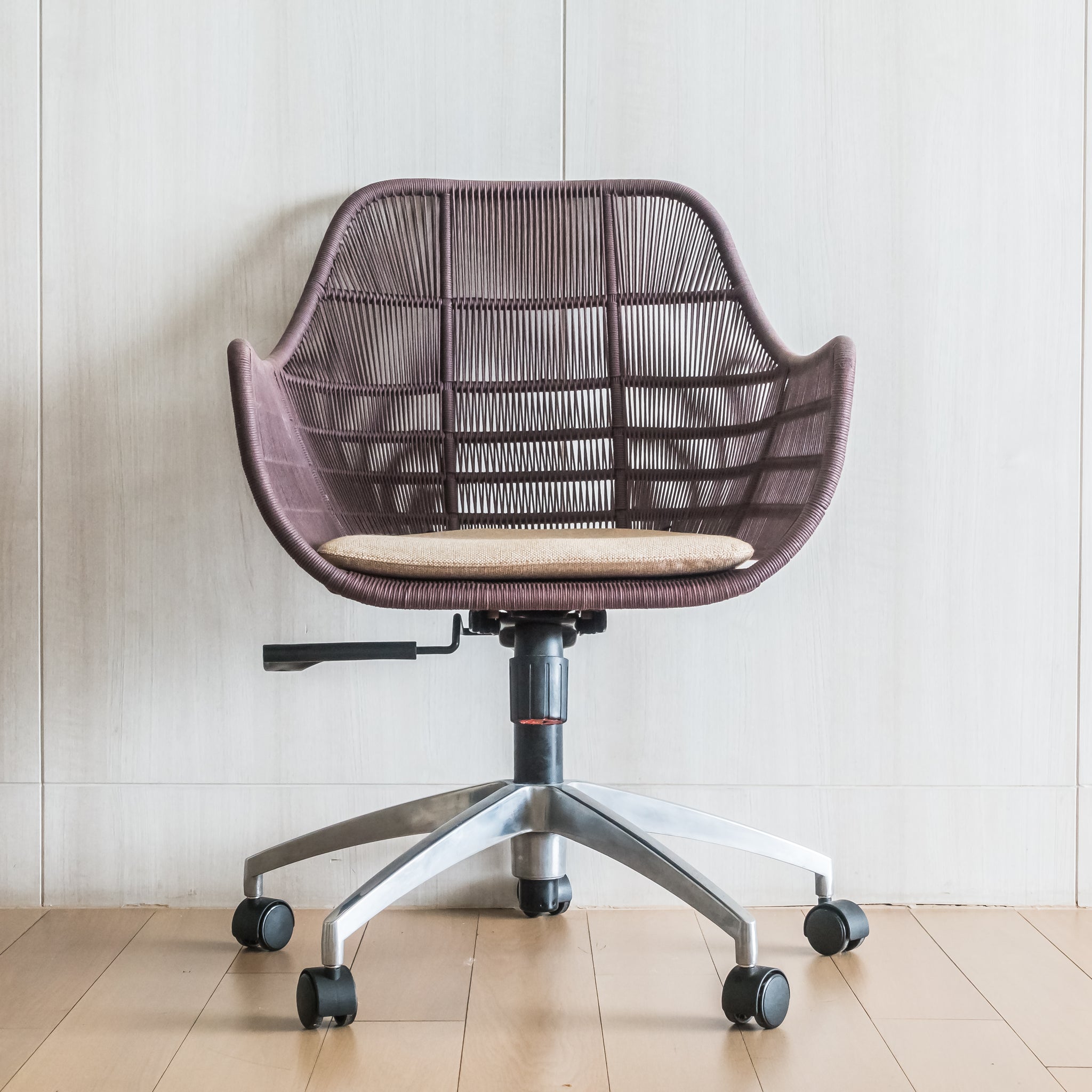 Enhance Comfort and Style with Mesh Office Chairs in the UK
