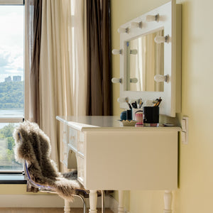 Elegance Your Bedroom with a Dressing Table Mirror in the UK