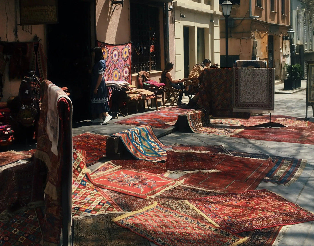 A Guide to Colorful Outdoor Rugs - UK Beds Direct ltd