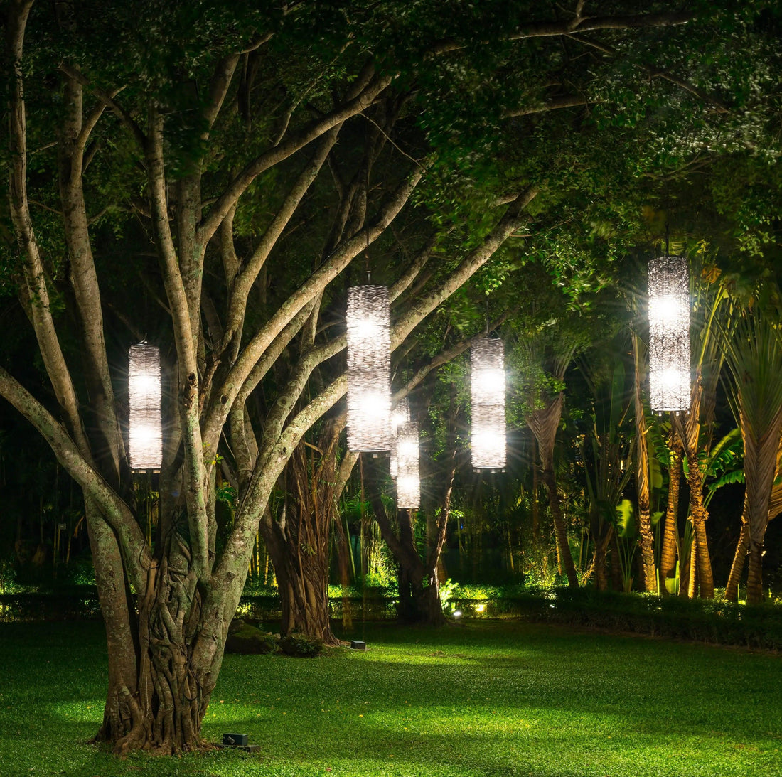 Illuminate Your Outdoors with Versatile Outdoor Lights with Outlet - UK Beds Direct ltd